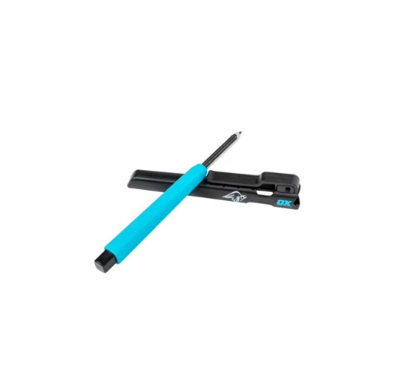 [OX-P094924] OX PRO NAIL PUNCH W/GRIP 2.4MM